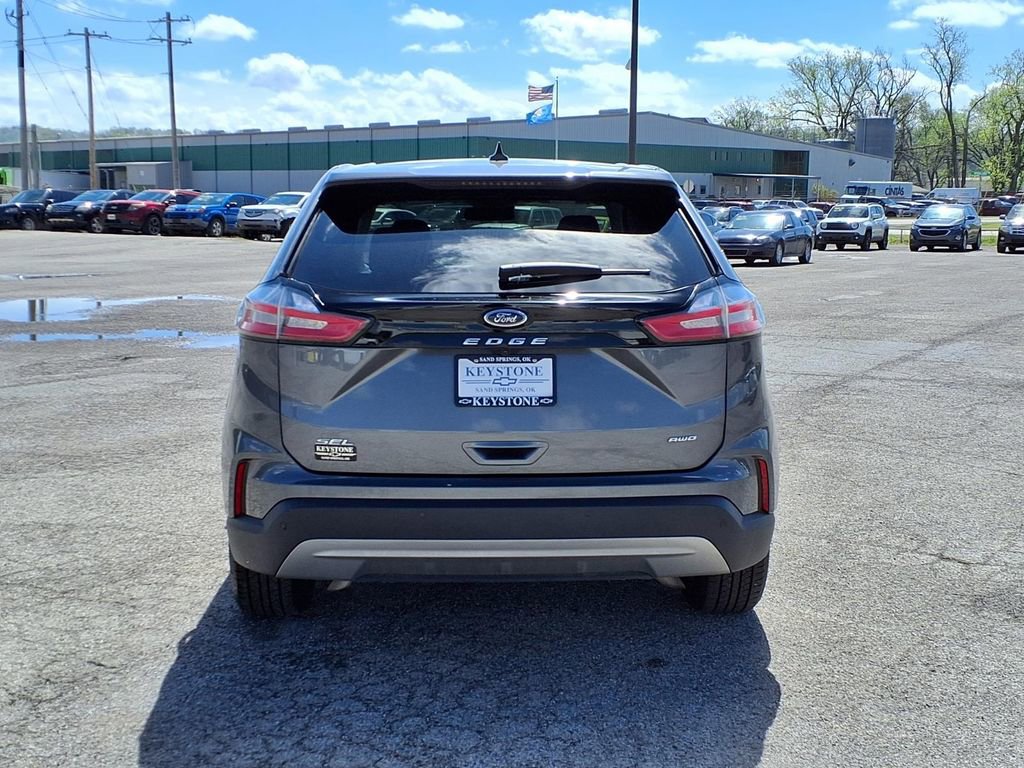 Used 2024 Ford Edge SEL image 6