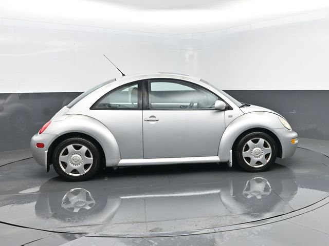 Used 2001 Volkswagen Beetle GLS FWD image 4