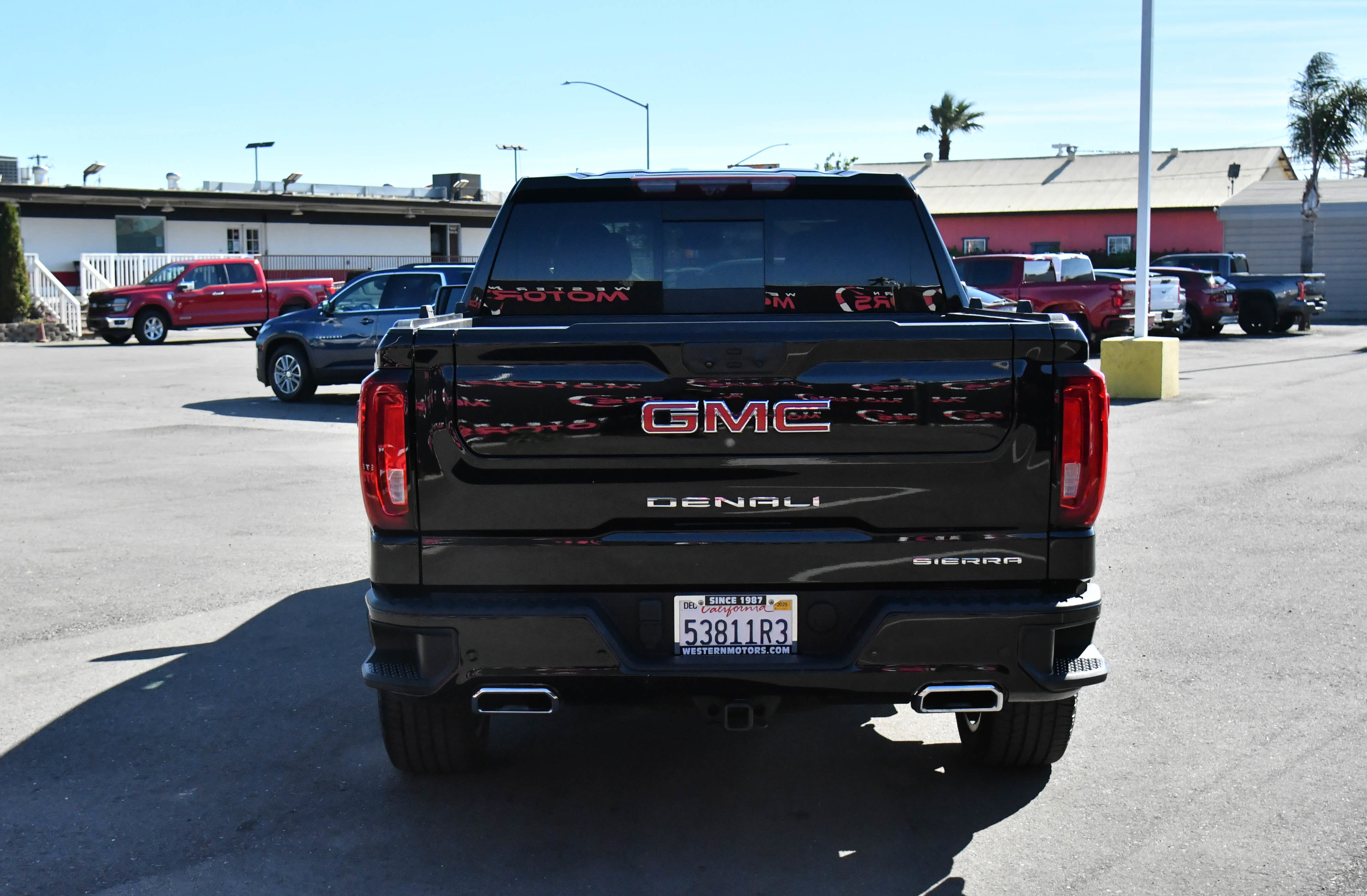 Used 2023 GMC Sierra 1500 Denali w/ Denali Reserve Package image 7