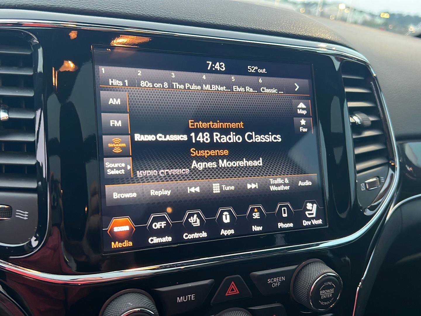 Used 2021 Jeep Grand Cherokee Trailhawk w/ Trailhawk Luxury Group image 26