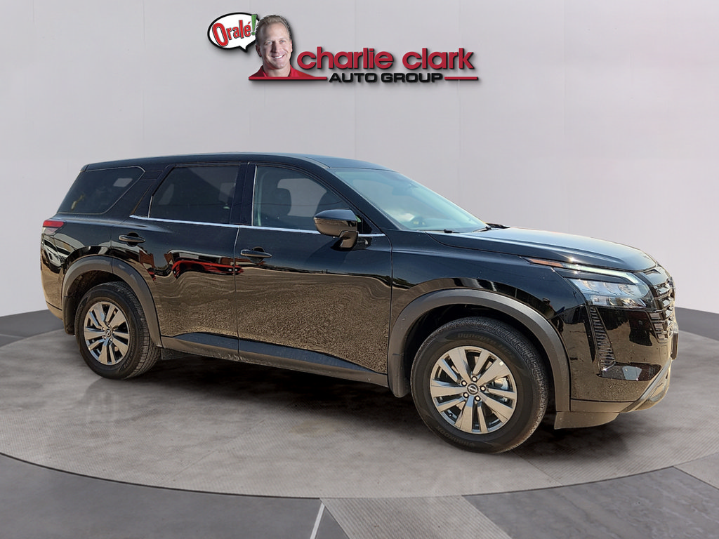 Used 2026 Nissan Pathfinder S FWD image 6