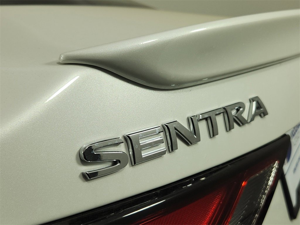 New 2025 Nissan Sentra SR w/ SR Premium Package image 8