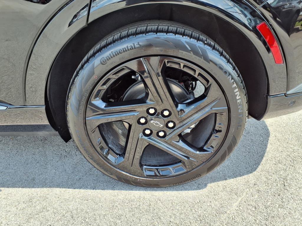 Used 2024 Chevrolet Equinox EV RS image 31