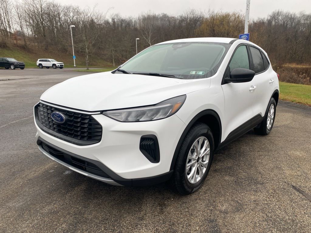 Used 2025 Ford Escape Active AWD/4WD image 7