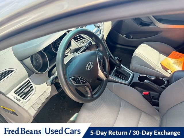 Used 2014 Hyundai Elantra SE w/ Option Group 02 image 11