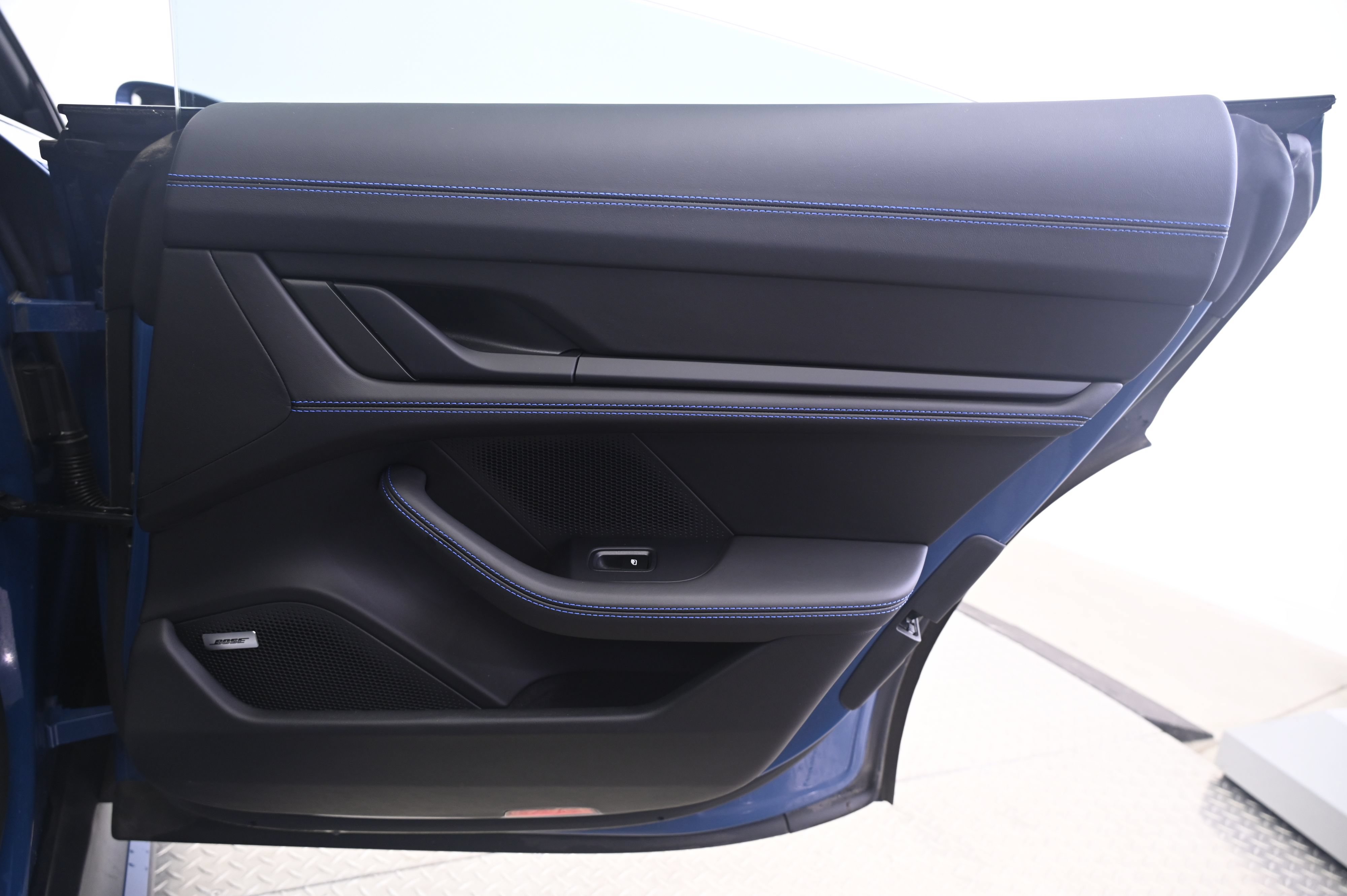 Certified 2023 Porsche Taycan 4S AWD/4WD image 17