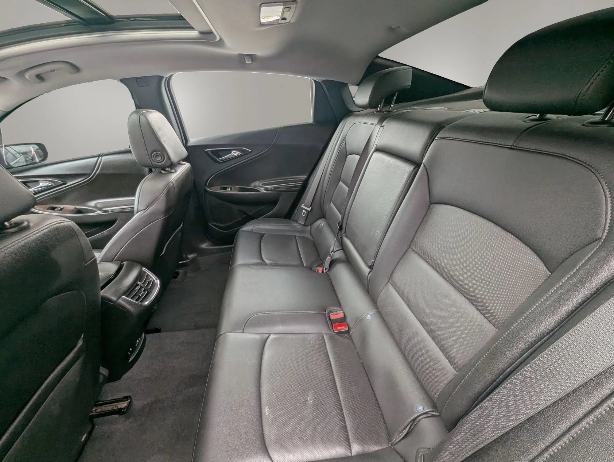 Used 2023 Chevrolet Malibu LT w/ Driver Confidence Package FWD image 18