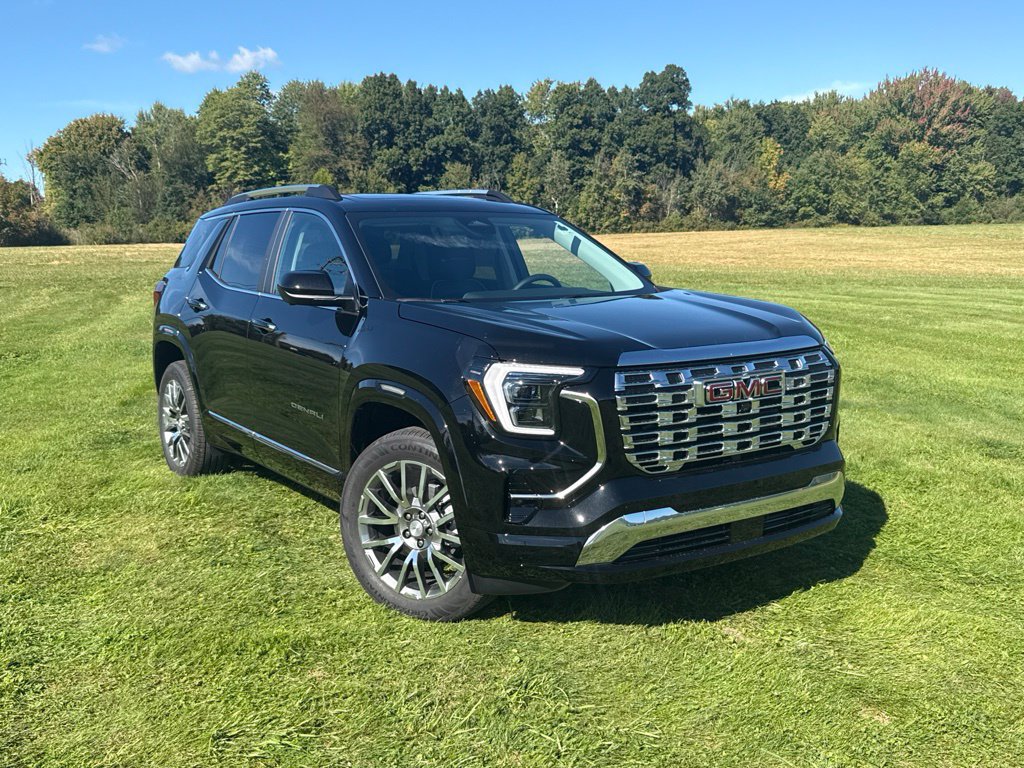 New 2027 GMC Terrain Denali AWD/4WD image 3