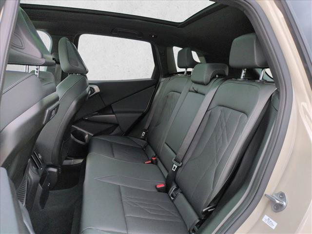 Used 2025 BMW X3 xDrive30i w/ M Sport Package AWD/4WD image 19