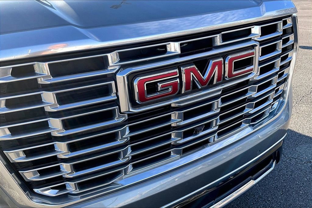 Used 2025 GMC Yukon Denali image 28