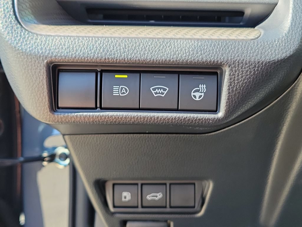 Used 2025 Toyota Prius Limited FWD image 23