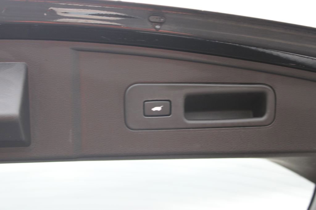 Used 2017 Acura MDX FWD w/ Technology Package image 16