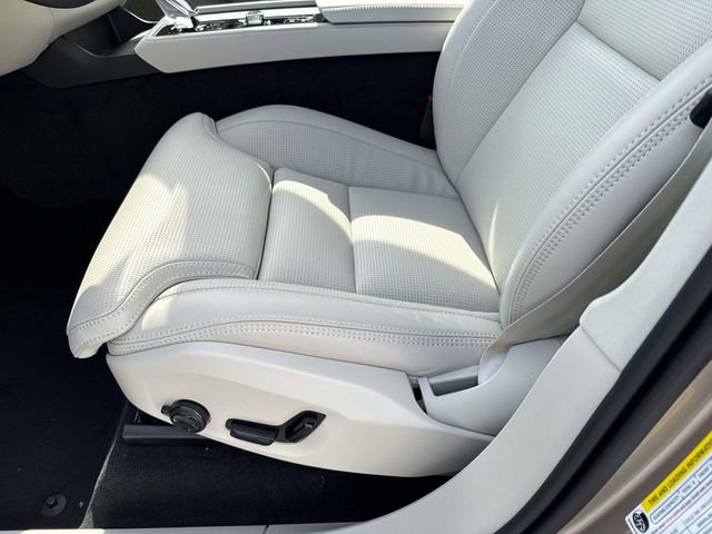 New 2026 Volvo XC90 B6 Ultra w/ Protection Package image 20