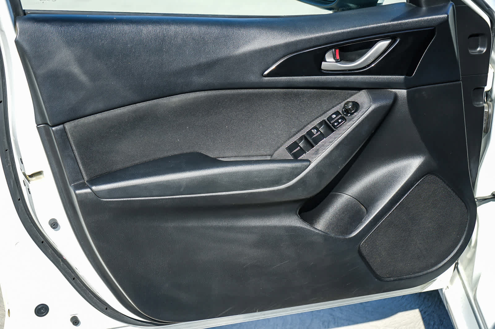 Used 2015 MAZDA MAZDA3 i Touring FWD image 20