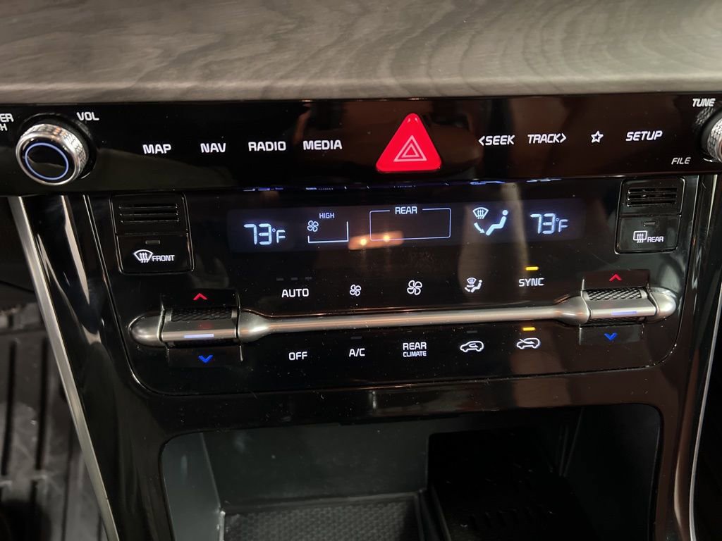Used 2024 Kia Carnival SX image 13