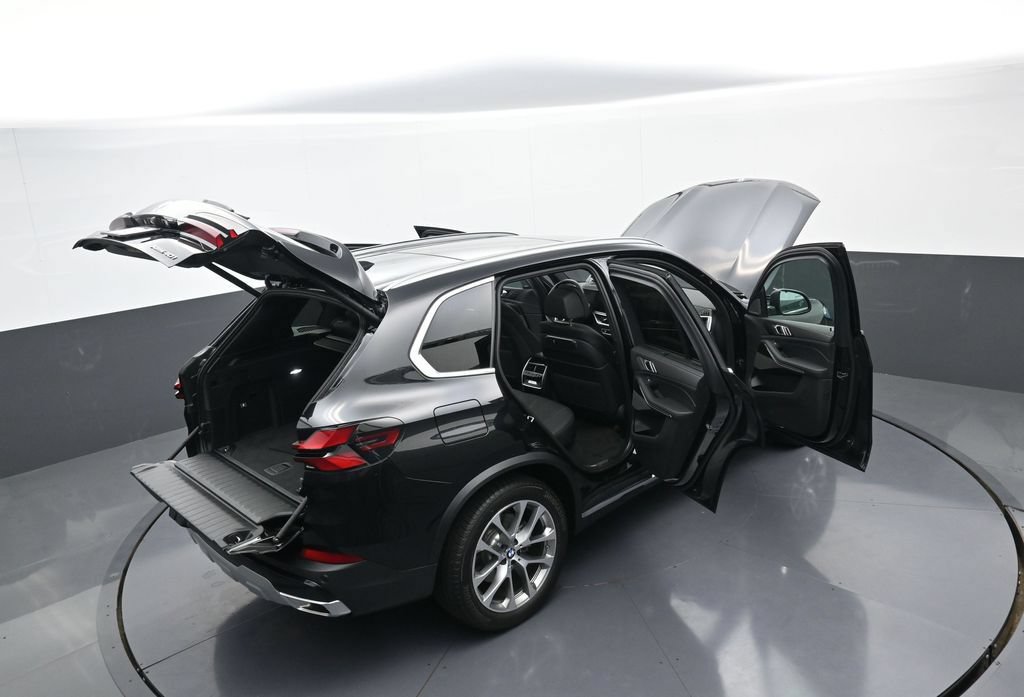 Used 2026 BMW X5 xDrive40i AWD/4WD image 44