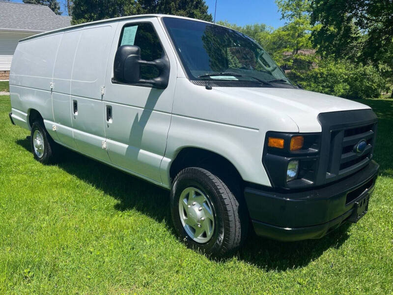 Used 2014 Ford E-250 and Econoline 250 Extended w/ Commercial Cargo Van Package RWD image 7