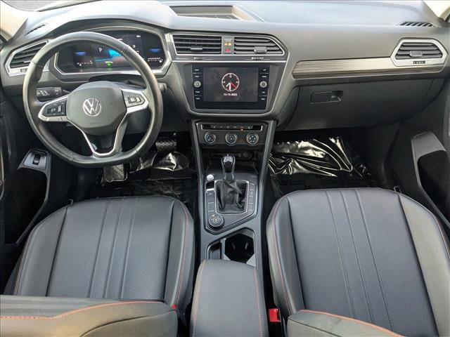 Used 2024 Volkswagen Tiguan Wolfsburg Edition image 17