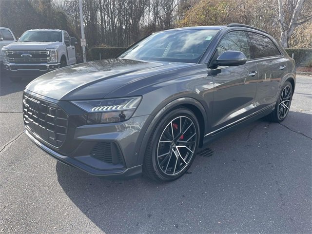 Used 2023 Audi Q8 Prestige w/ Prestige Package image 3