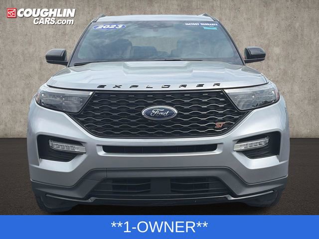 Used 2023 Ford Explorer ST image 3