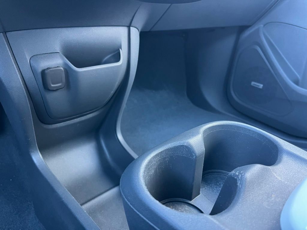 Used 2019 Chevrolet Bolt Premier w/ Infotainment Package image 17