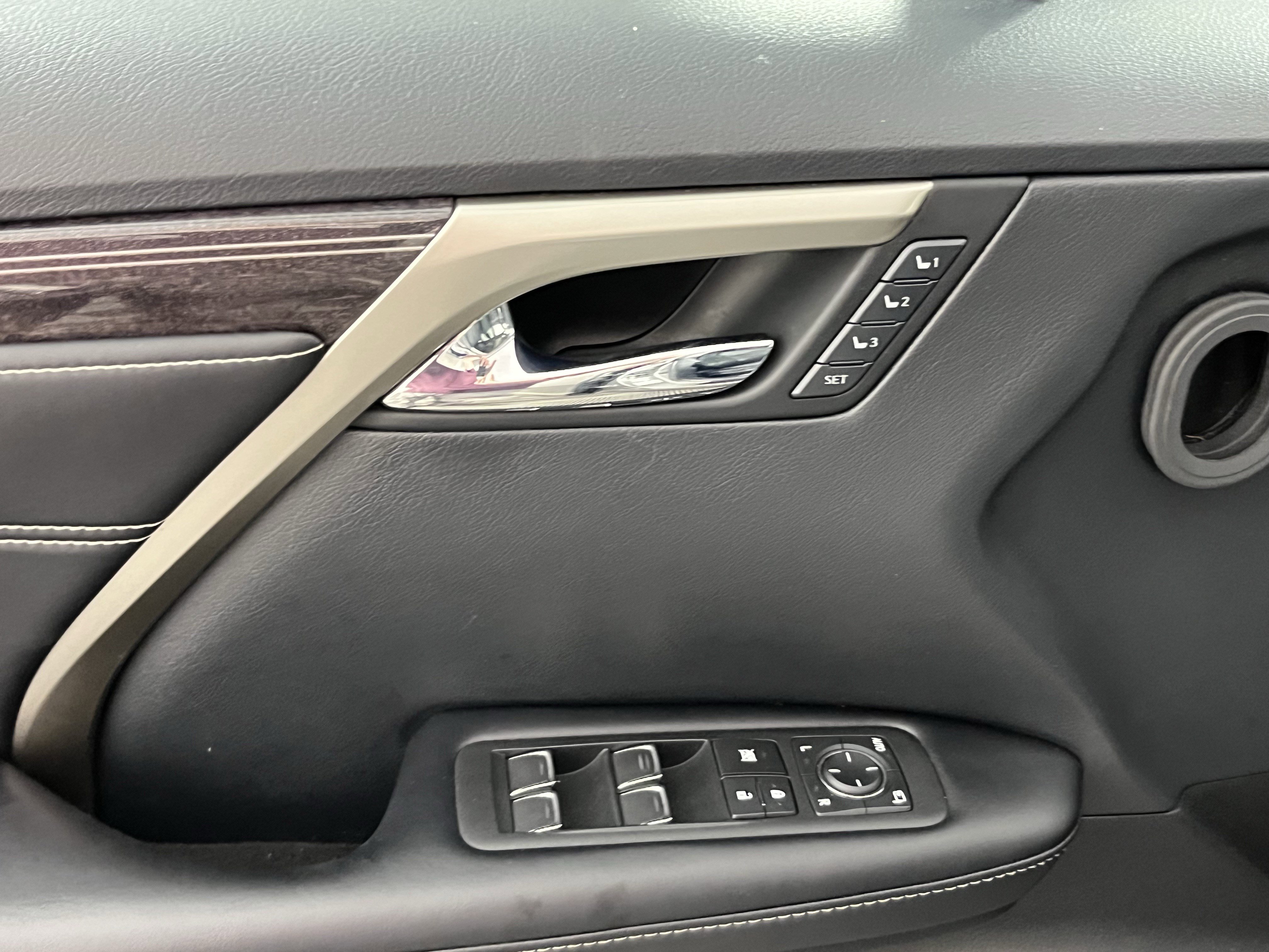 Used 2020 Lexus RX 350 AWD w/ Luxury Package image 16