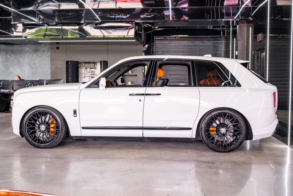 Used 2021 Rolls-Royce Cullinan AWD/4WD image 9