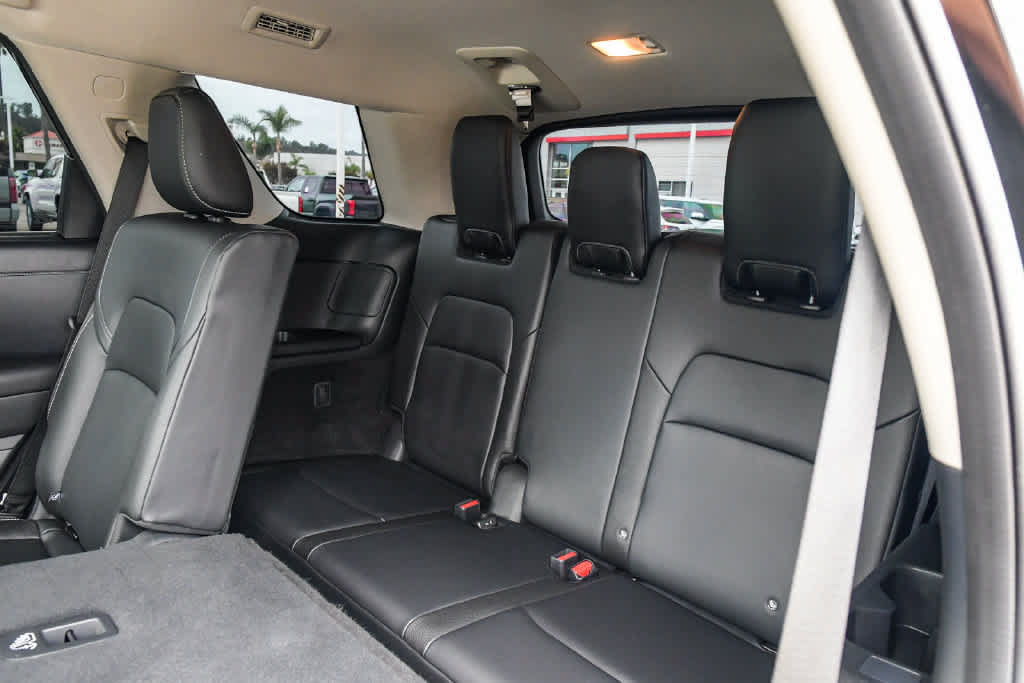 Used 2023 Nissan Pathfinder SL w/ Cargo Package FWD image 20