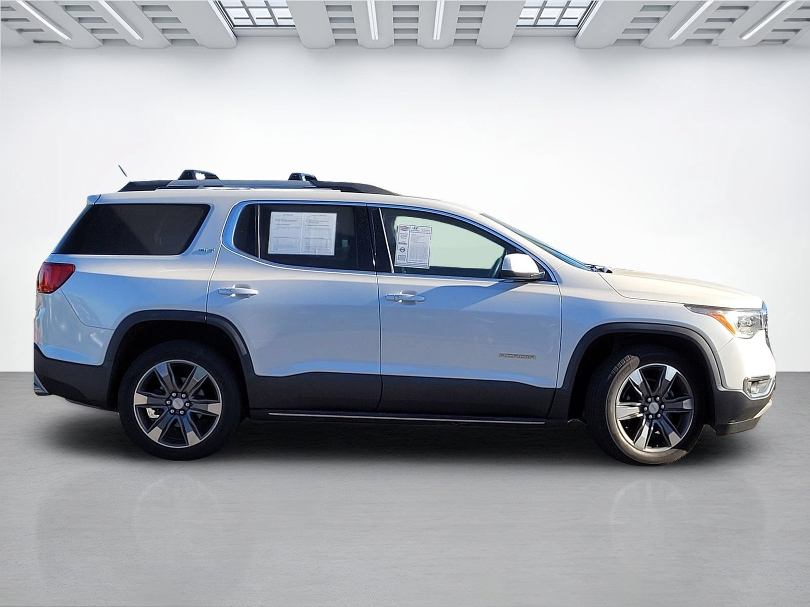 Used 2018 GMC Acadia SLT AWD/4WD image 11