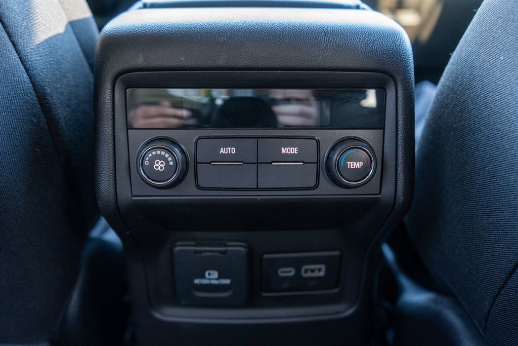 Used 2023 GMC Acadia SLE w/ Driver Convenience Package image 19