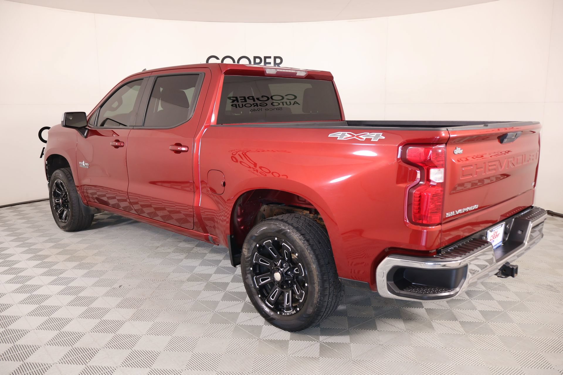 Used 2019 Chevrolet Silverado 1500 LT w/ Texas Edition AWD/4WD image 22