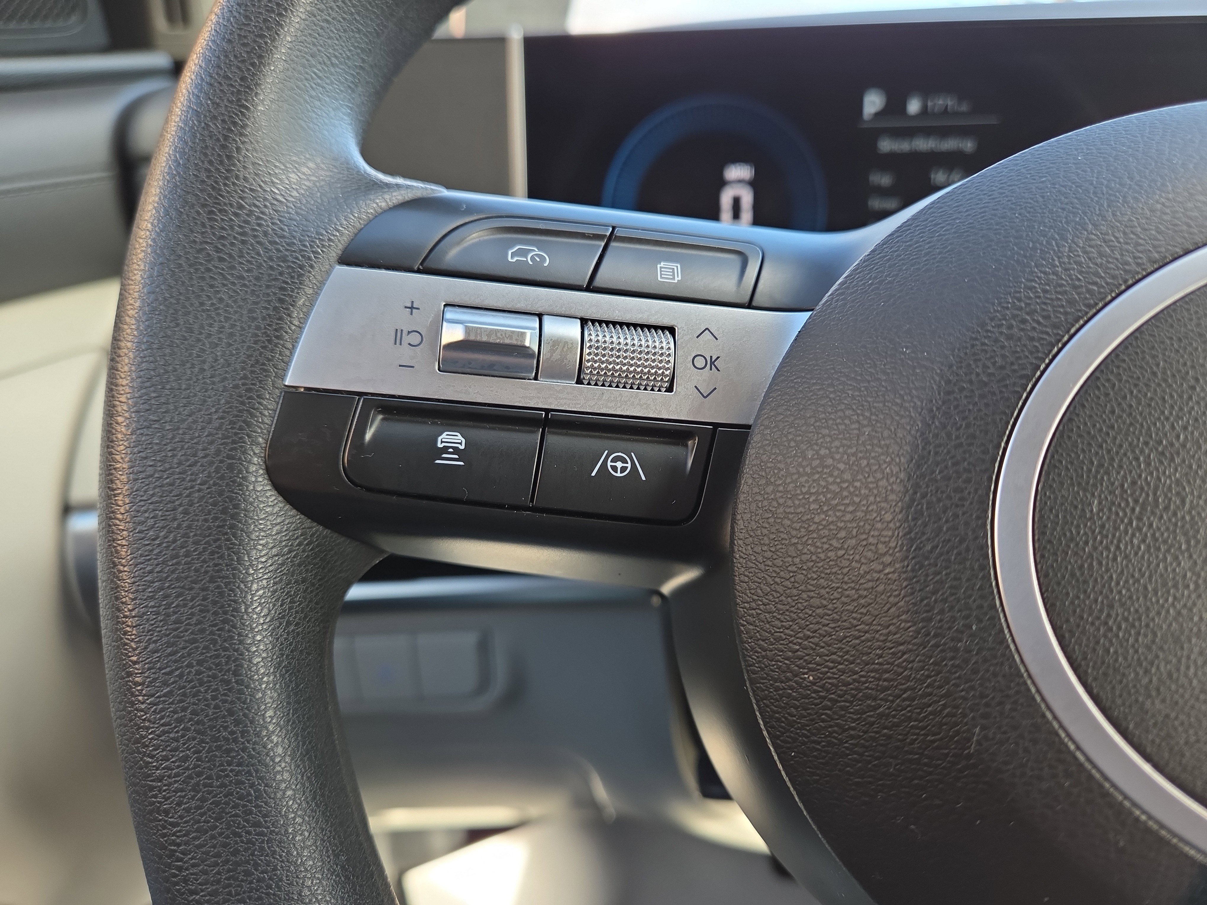 Certified 2025 Hyundai Tucson SEL image 18