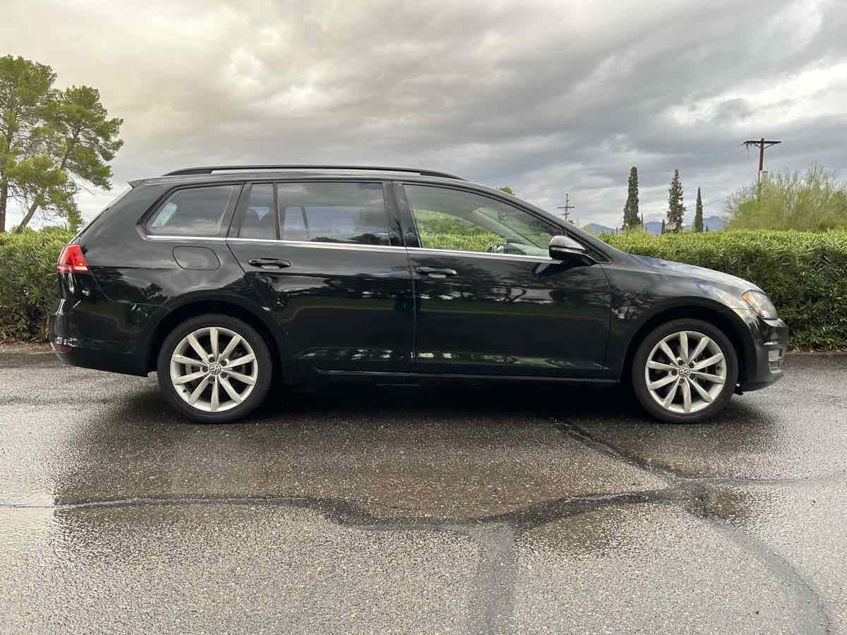 Used 2015 Volkswagen Golf SEL image 5