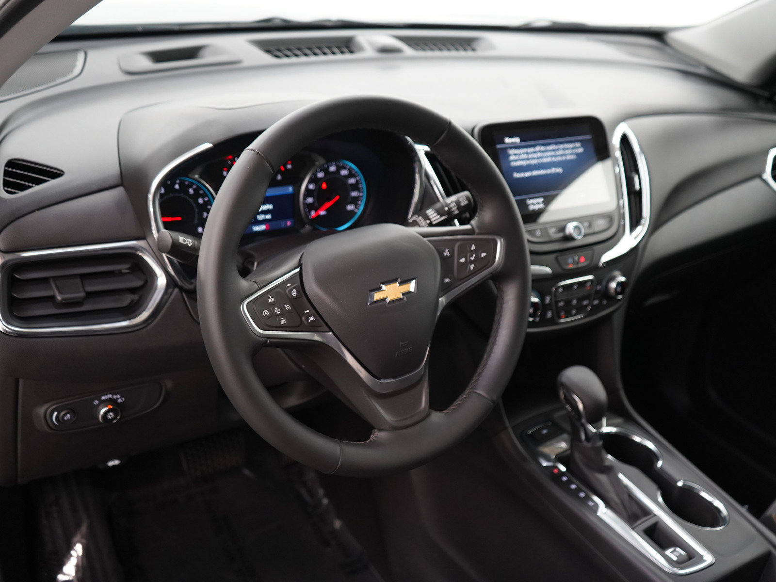 Used 2023 Chevrolet Equinox LT AWD/4WD image 21