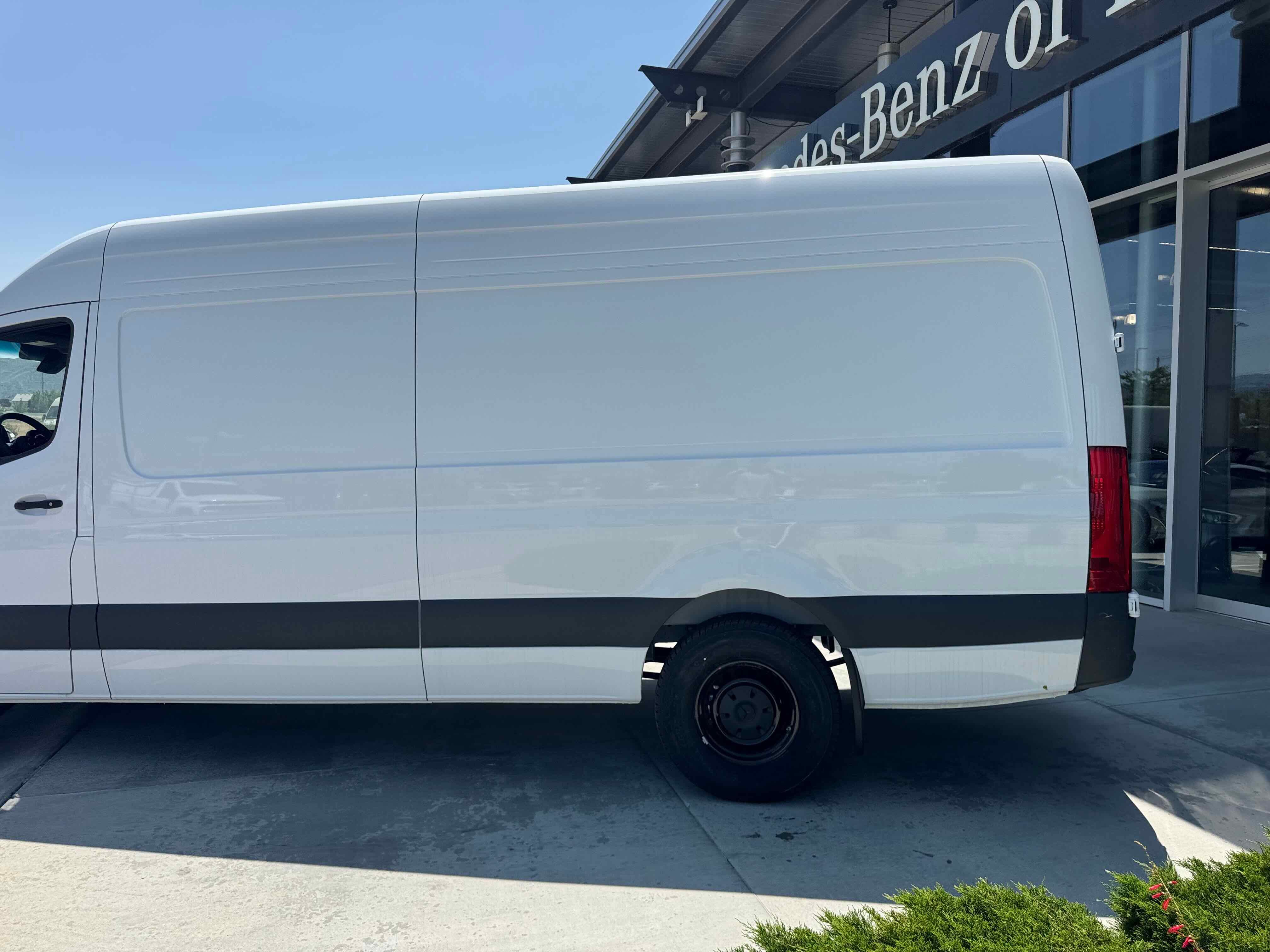 New 2025 Mercedes-Benz Sprinter 2500 image 4