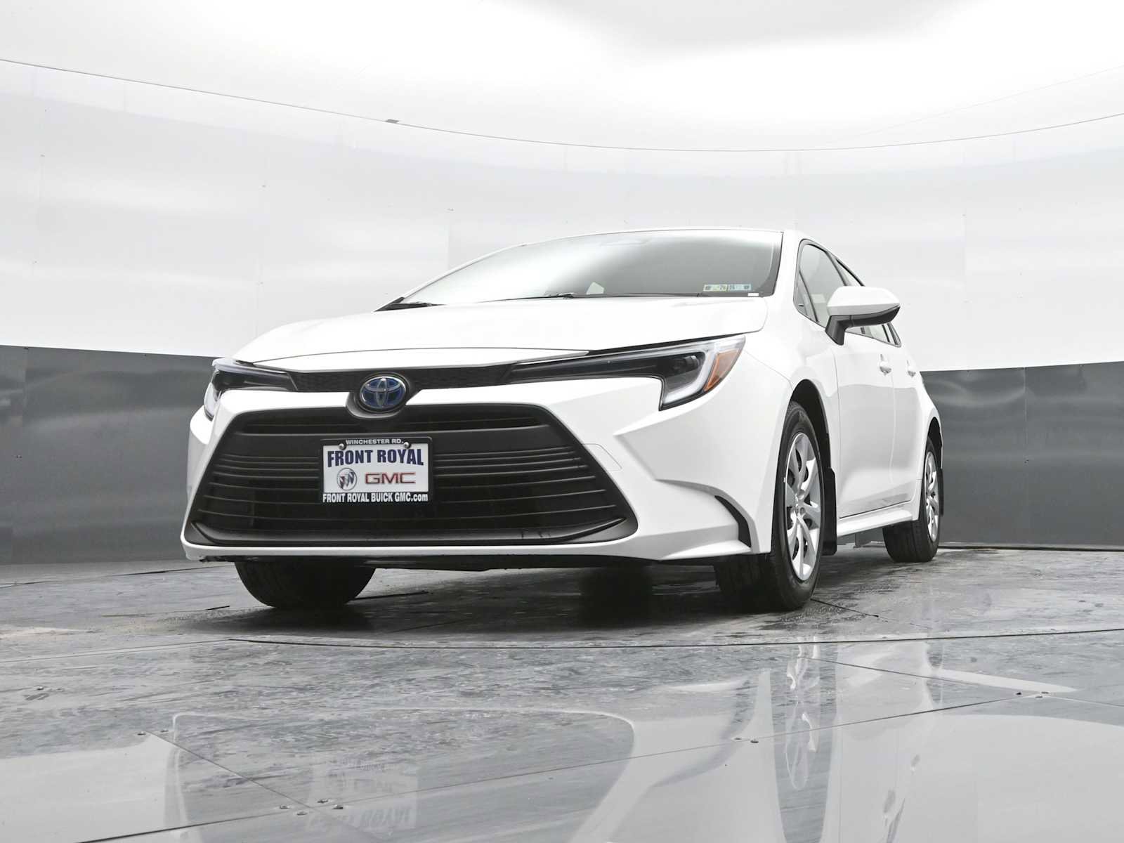 Used 2024 Toyota Corolla LE image 33