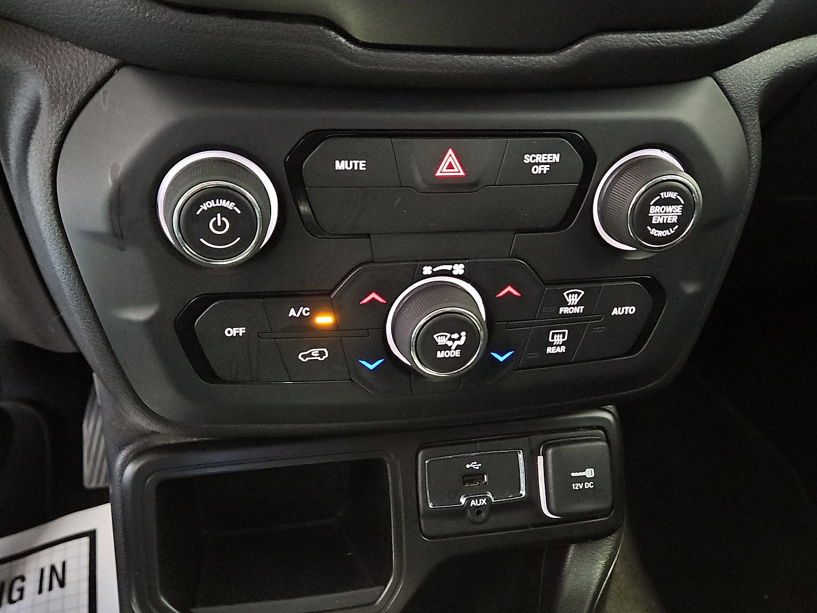 Used 2020 Jeep Renegade Latitude image 13