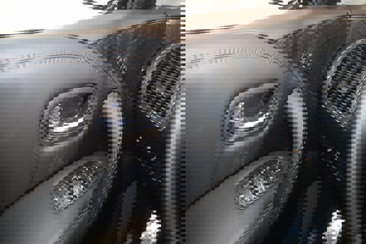 Used 2024 Nissan Armada Platinum w/ Captain's Chairs Package image 37