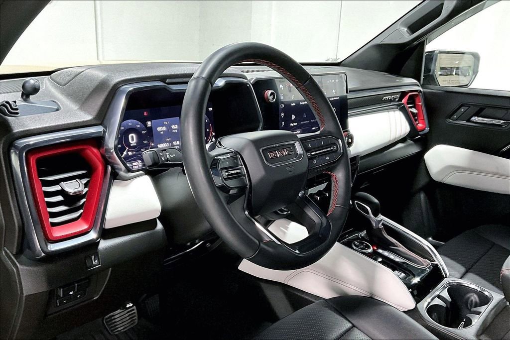 Used 2023 GMC Canyon AT4X image 16