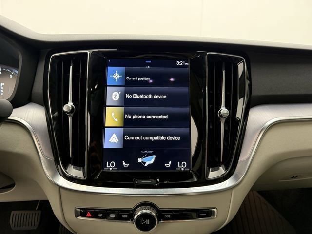 Used 2021 Volvo S60 T5 Momentum w/ Premium Package image 21