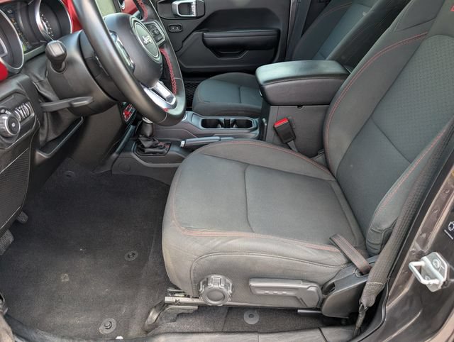 Used 2021 Jeep Wrangler Unlimited Rubicon AWD/4WD image 15