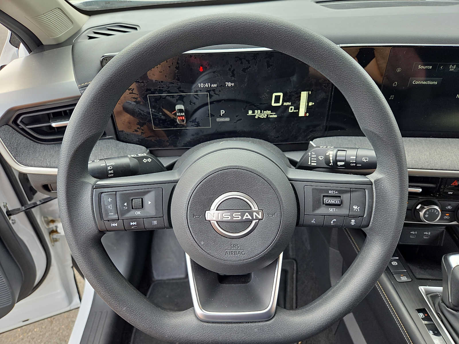 Used 2025 Nissan Kicks SV AWD/4WD image 19