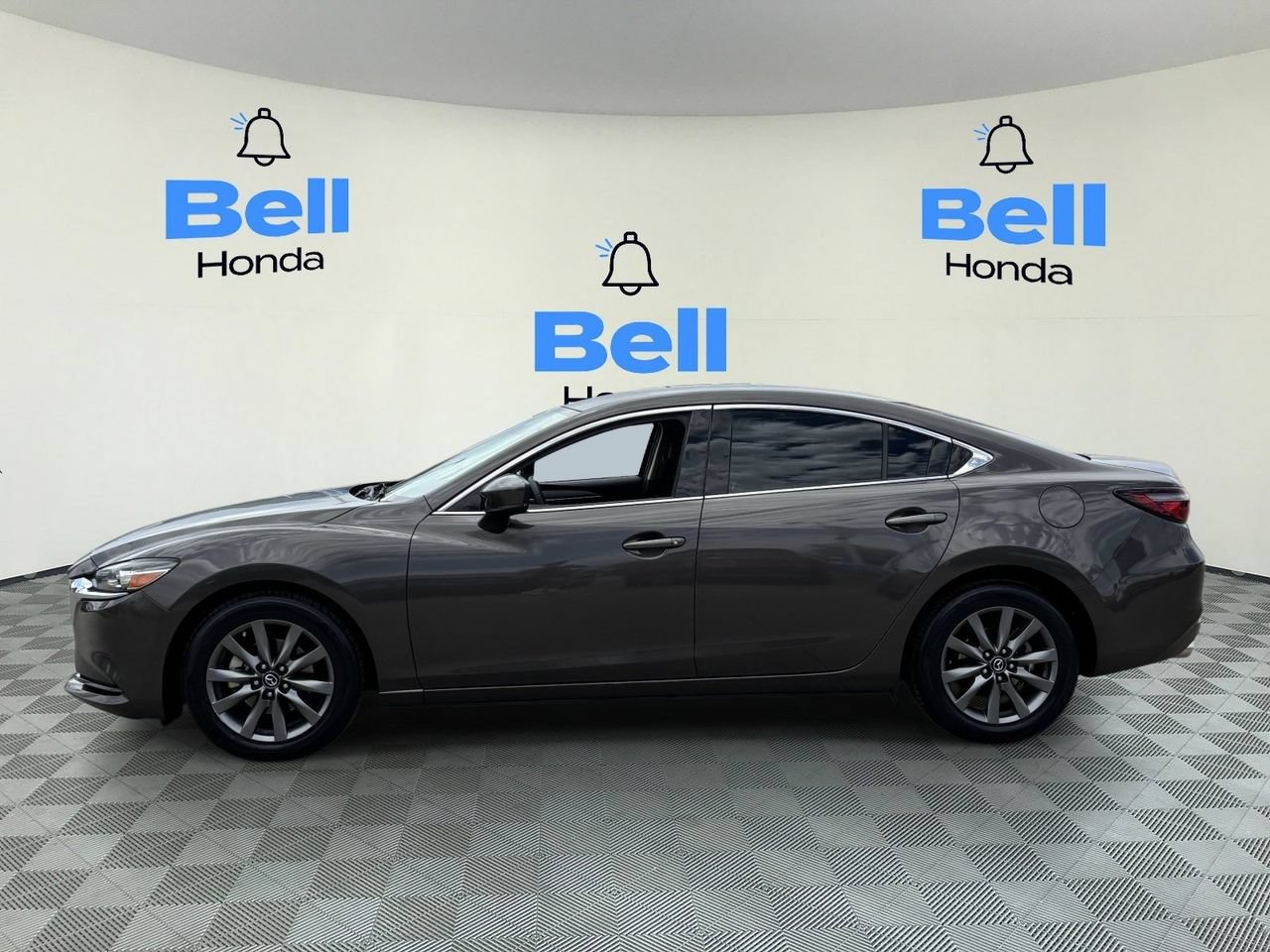 Used 2018 MAZDA MAZDA6 Sport w/ I-ACTIVSENSE Package FWD image 2