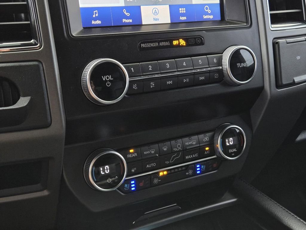 Used 2021 Ford Expedition Max XLT image 16