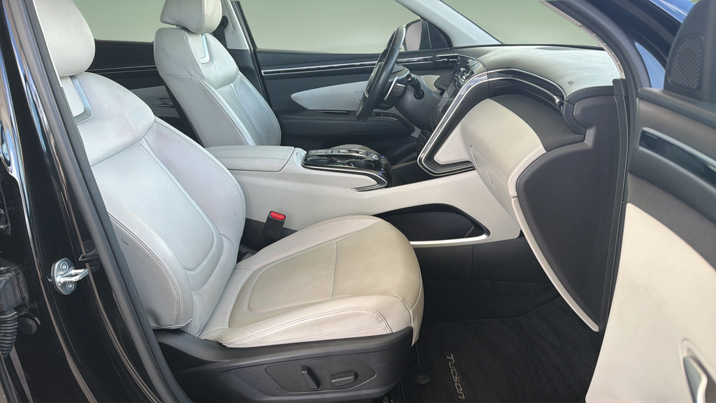 Used 2023 Hyundai Tucson Limited AWD/4WD image 11