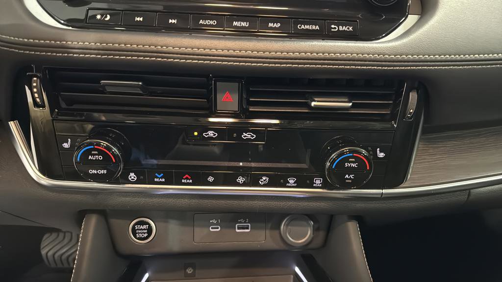 Used 2023 Nissan Rogue Platinum w/ Platinum Premium Package AWD/4WD image 28