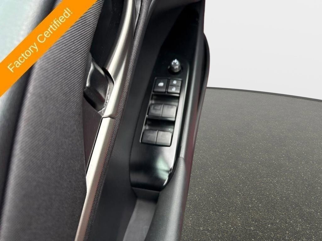 Used 2025 Toyota Camry LE image 19