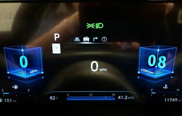 Used 2024 Hyundai Elantra SEL w/ Convenience Package FWD image 23
