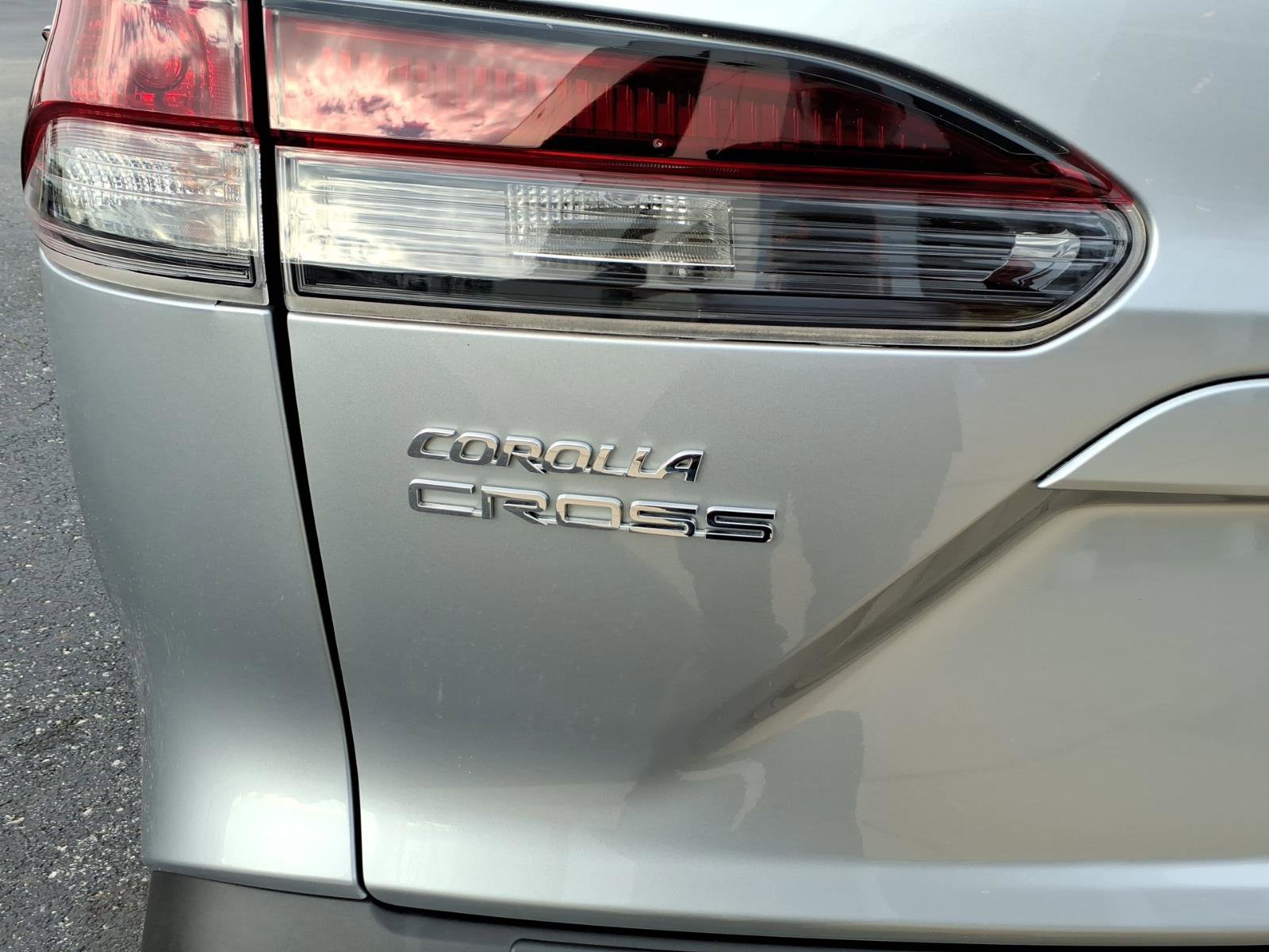 Used 2026 Toyota Corolla Cross L FWD image 5