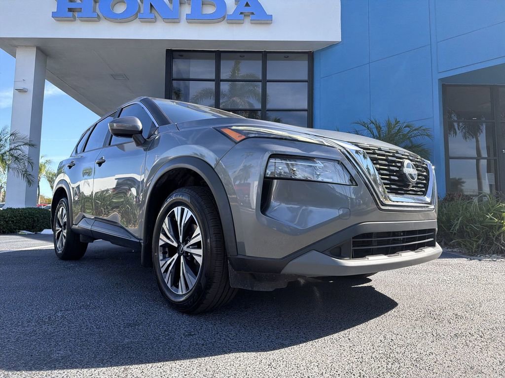 Used 2023 Nissan Rogue SV image 18